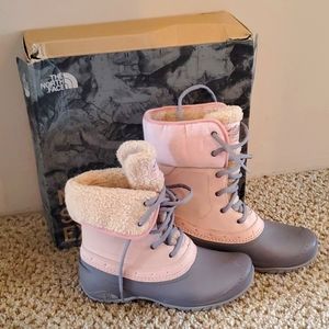 North Face Roll Down Snow Boots 8.5 Pink